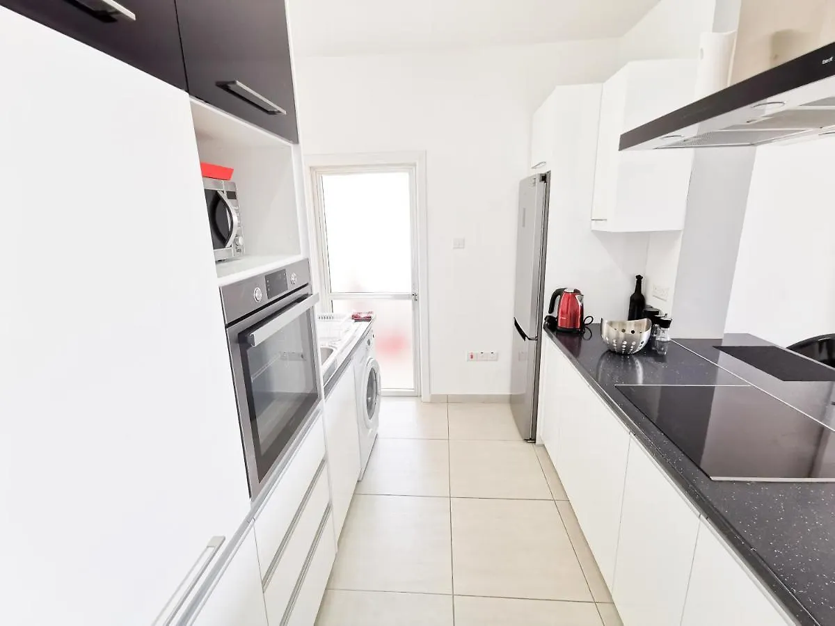 Apartament Mackenzie Seaview Paradise Larnaca