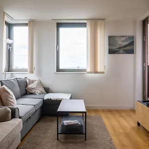 https://city-air-apartments-shadwell-great-transport-links.brighton-hotels-england.com