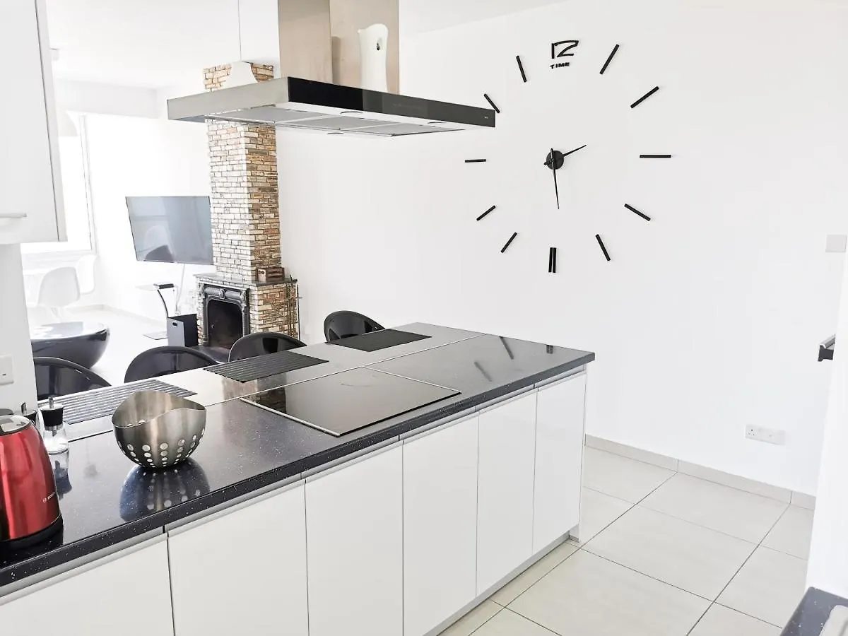 Apartament Mackenzie Seaview Paradise Larnaca